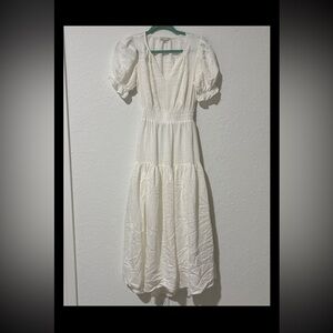 Moon River XS white tiered maxi dress. Cut out back. Beautiful color and light